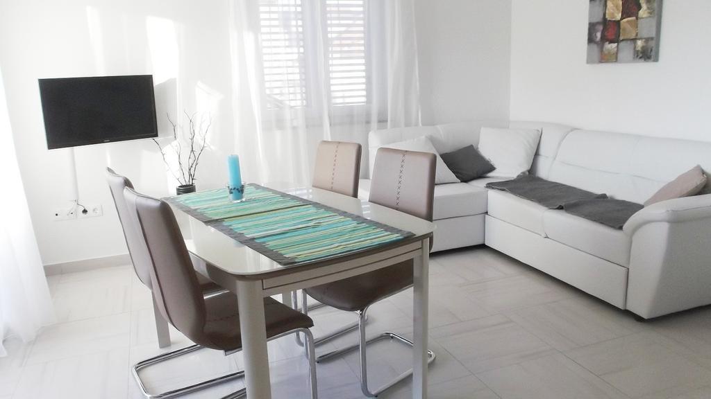 Apartments Horvat Vodice Pokój zdjęcie